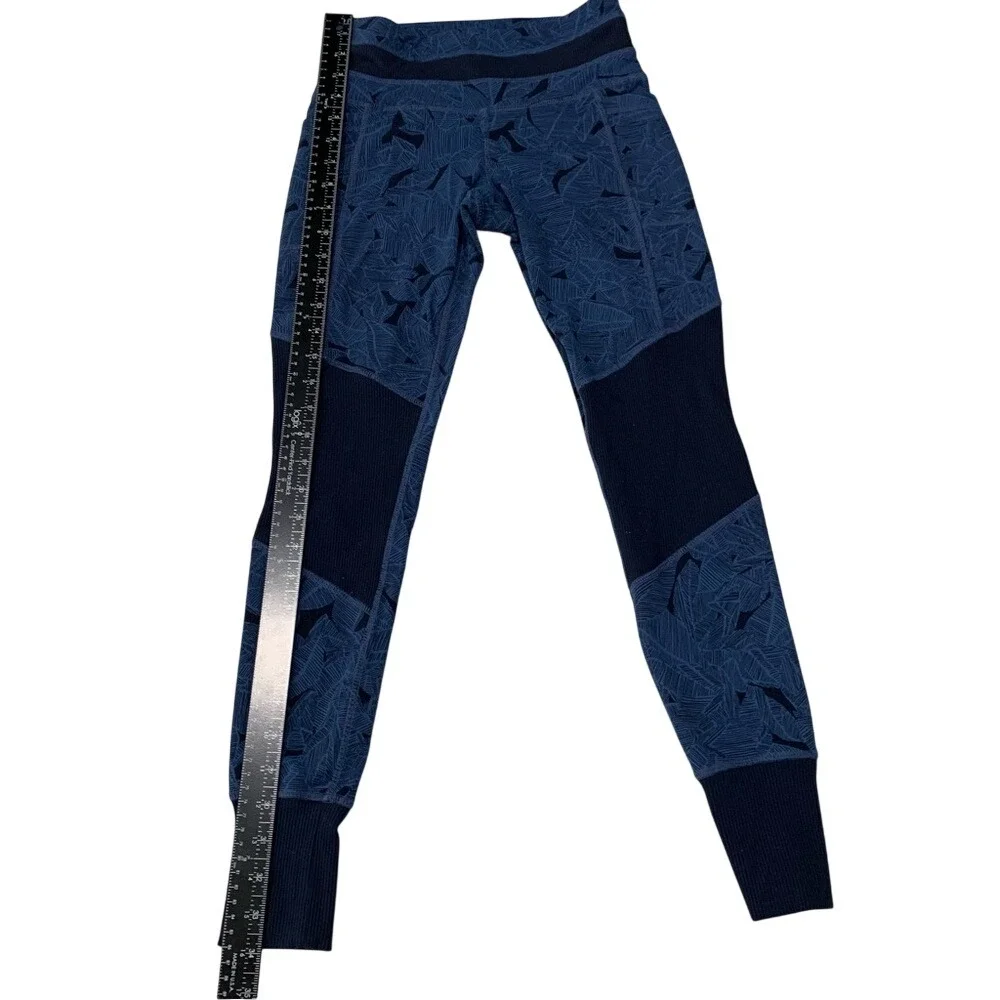 Athleta Leggings Tropical Excursion Blue/Navy Leaf Ribbed Athletic Gym Size‎ XS